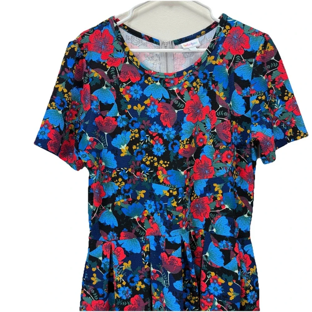 LuLaRoe Red Blue Colorful Floral Pockets Stretch Amelia Dress Size 2X‎